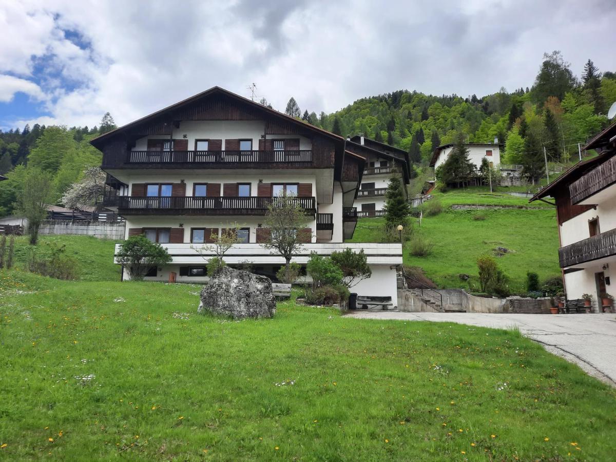 Colcerver Appartamenti Dolomiti מראה חיצוני תמונה